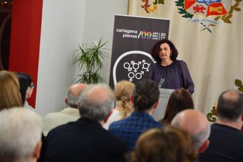 Beatriz Miguel durante la presentación del noveno programa trimestral.