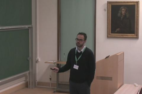 Jesús Martínez durante su ponencia en Cambridge.