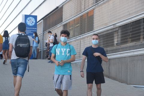 Estudiantes preuniversitarios durante la EBAU celebrada el pasado julio.