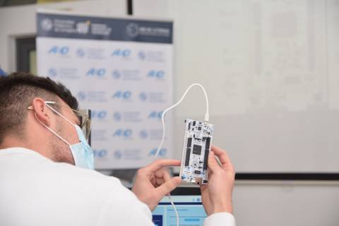 Imagen de un curso de formación de la cátedra AED-UPCT.