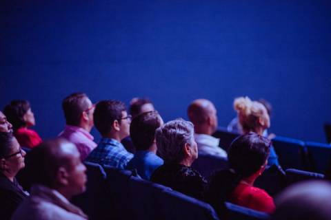 Foto espectadores en un cine, de Luis Quintero.