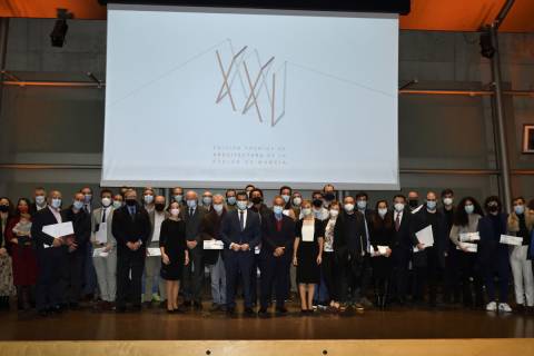 Foto de familia de los premiados.