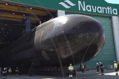 El submarino Isaac Peral S-81 en las instalaciones de Navantia en Cartagena.