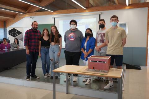 Los estudiantes del CIFP Politécnico y del IES Antonio Menárguez Costa cuando fueron seleccionados en la UPCT.
