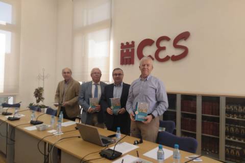 Miguel Martín y José Antonio Cobacho, del CES, y Narciso Arcas y Ángel Luis Meroño en la presentación del estudio.