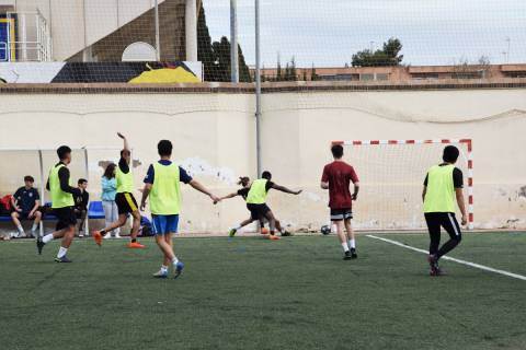 Un lance de uno de los partidos del torneo de fútbol 7, esta mañana.