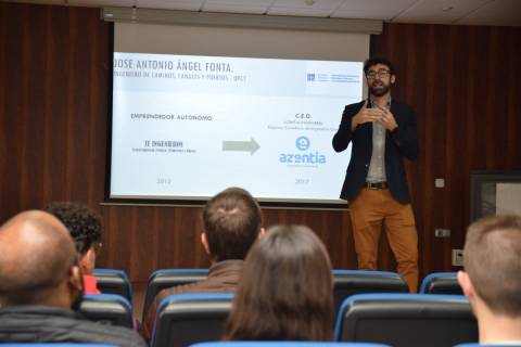 José Antonio Ángel Fonta durante su charla.