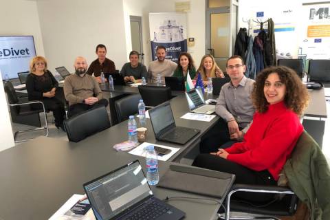 Representantes de las instituciones participantes en el proyecto, reunidos en Bulgaria.