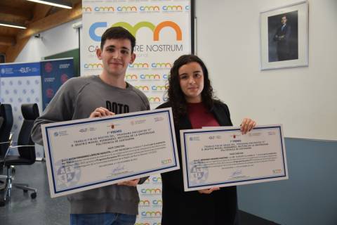 Aitor Fernández y Mercedes Navarro, primeros premios de la UPCT.