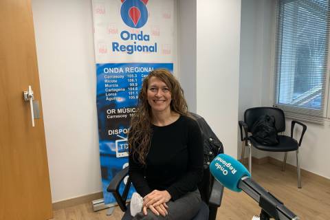 La Catedrática Lola Cano en su entrevista en Onda Regional