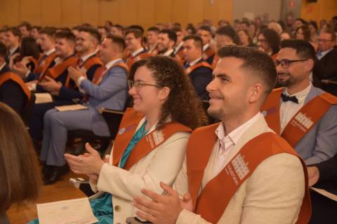 Estudiantes graduados hoy.