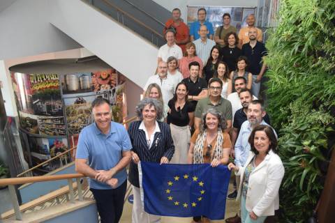 Investigadores y personal de la Oficina de Proyectos Europeos en la Escuela de Agrónomos de la UPCT.