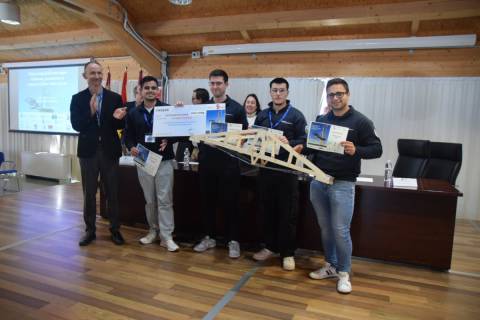 El equipo de la UPCT, ganador del concurso.