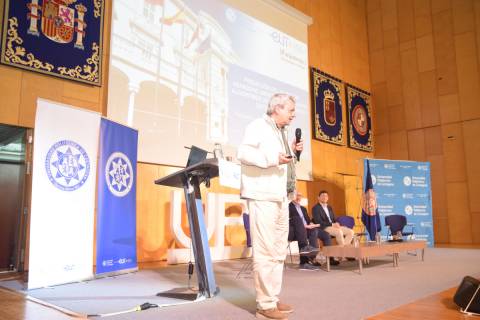 Fernando López durante el foro Paréntesis-Docencia.