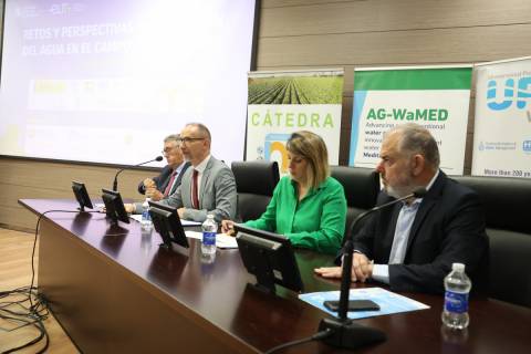 El Rector, inaugurando la jornada, junto a la alcaldesa de Cartagena y los presidentes de la CHS y del SCRATS.