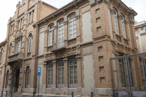 El edificio de las Escuelas Graduadas, en una foto de hoy.