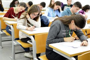 Alumnos durante la prueba