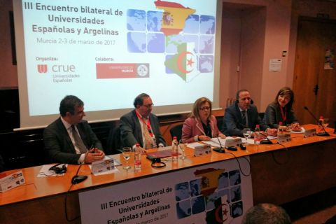 Uno de los momentos del Encuentro bilateral entre universidades españolas y argelinas.