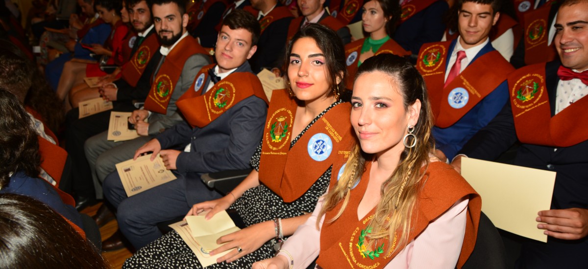 Agrónomos gradúa a 62 alumnos [Boletín y fotos]