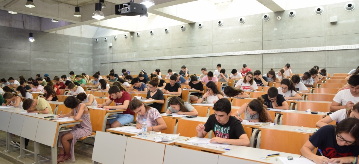 Aumenta el número de estudiantes que se examinan en la EBAU