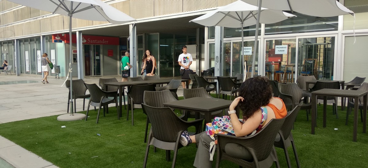 Antigones estrena terraza al aire libre