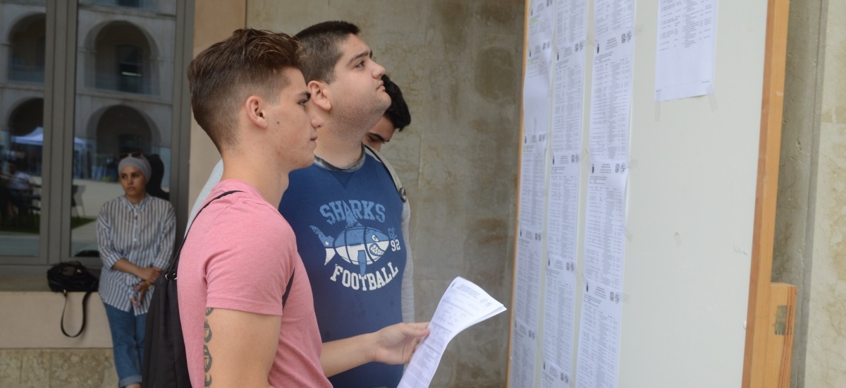 «Hemos conseguido plaza. Nos veremos por el campus»