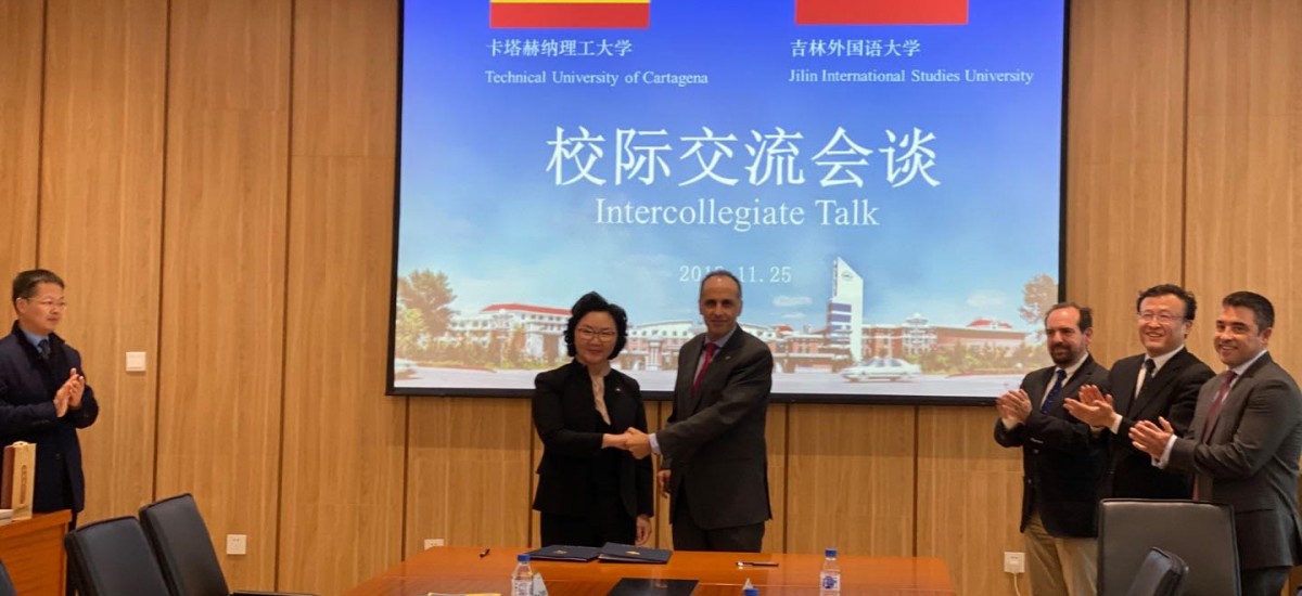 Gira del rector por universidades chinas e indias para afianzar la expansión asiática de la UPCT