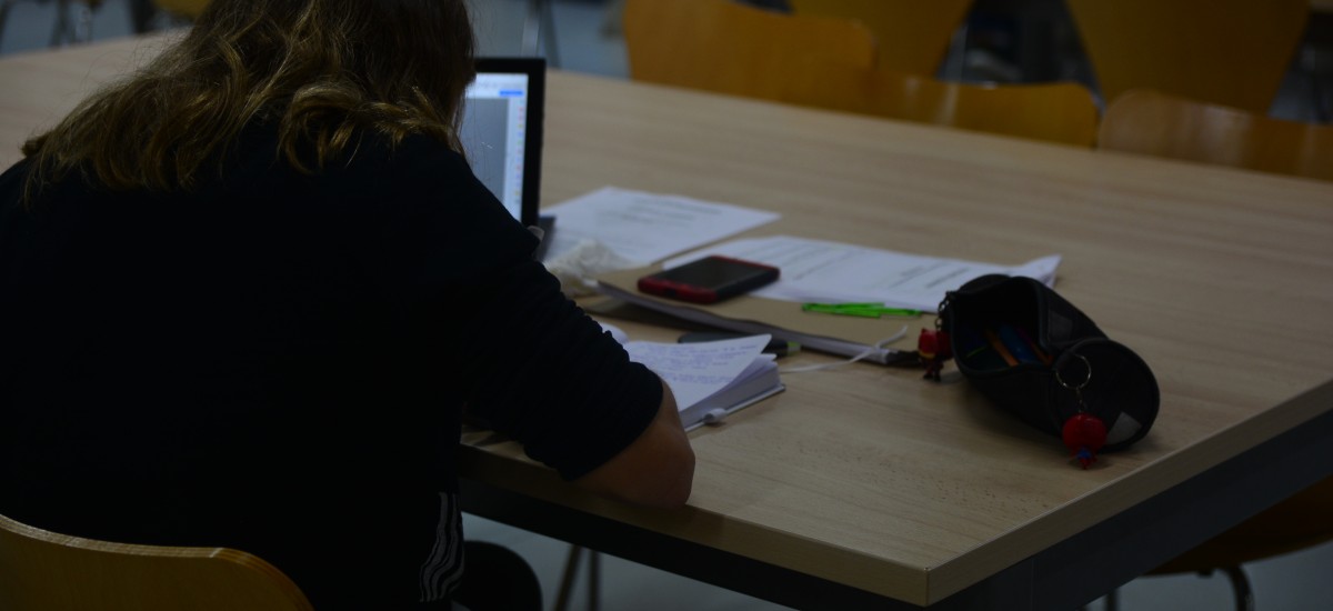 El CRAI Biblioteca abre este mes los lunes y jueves por la mañana para favorecer el estudio de los alumnos