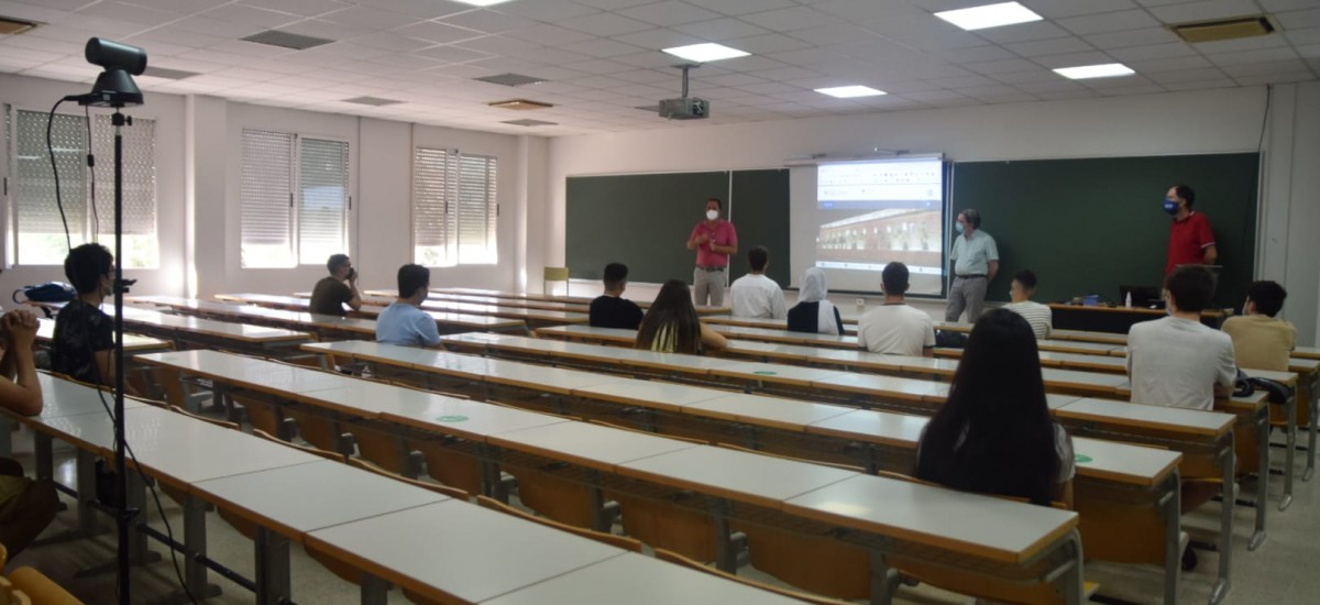 Concluyen las presentaciones de bienvenida a los nuevos alumnos de grado