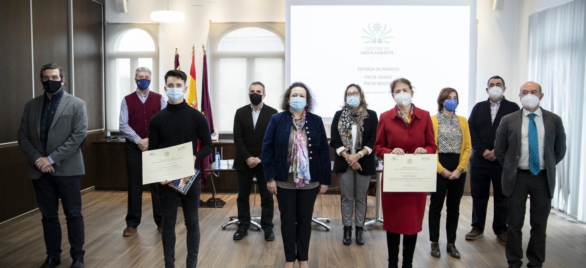 La Cátedra de Medio Ambiente APC-CMN premia a dos estudiantes de la Politécnica de Cartagena