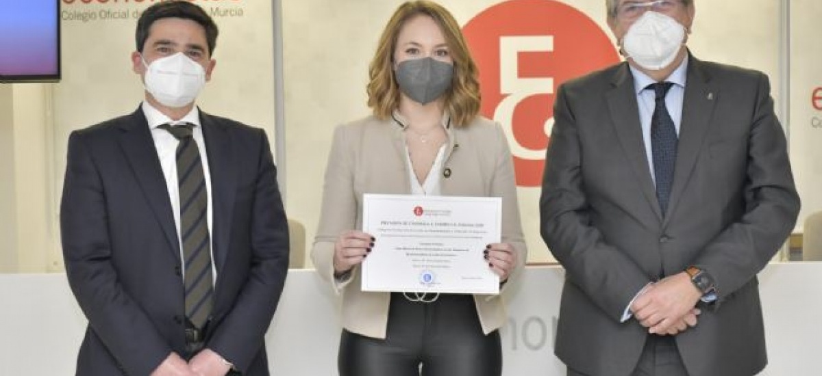 Nuevo premio para la estudiante de máster Clara Cubillas