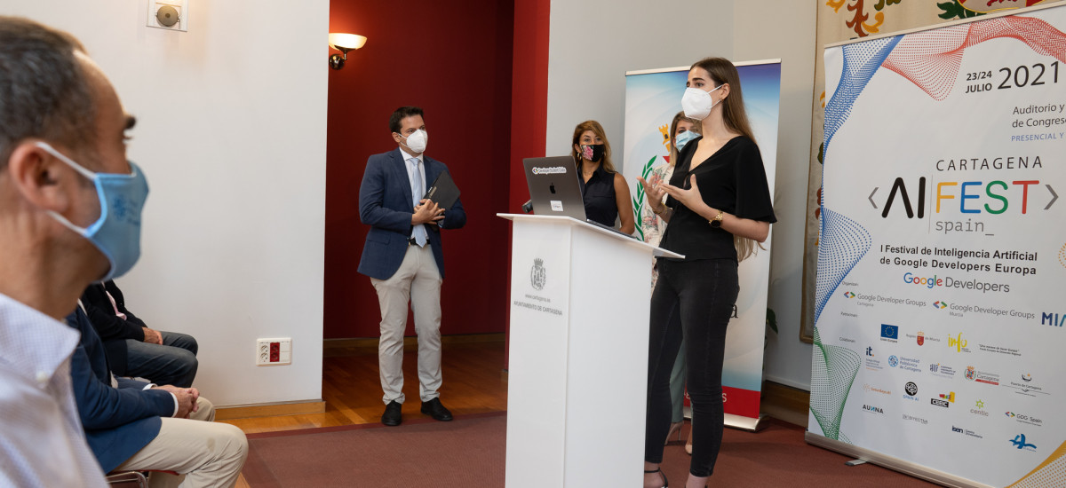 Quince voluntarios de la UPCT ayudarán en la organización del Festival de Inteligencia Artificial