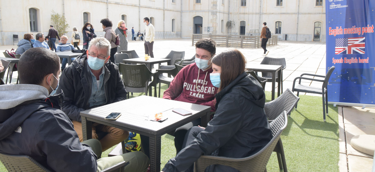 Imagen Conversaciones en inglés en las cantinas: martes en el CIM, miércoles en 'Teleco' y jueves en Alfonso XIII