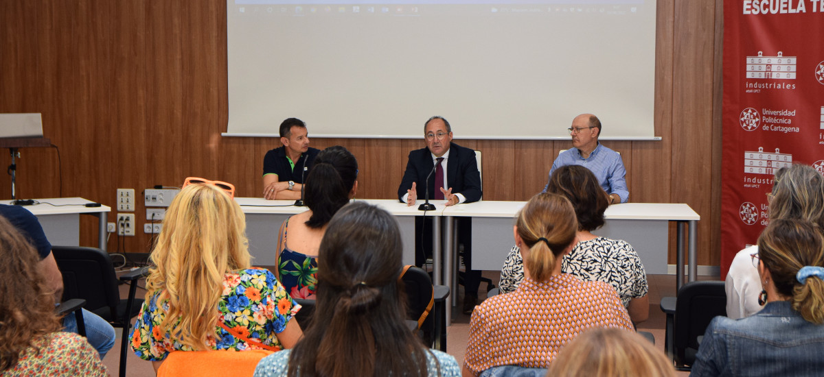 La Red EnviroPlaNet, de investigadores contra el plástico, presenta en Cartagena libros, documentales y cortos para concienciar a la sociedad