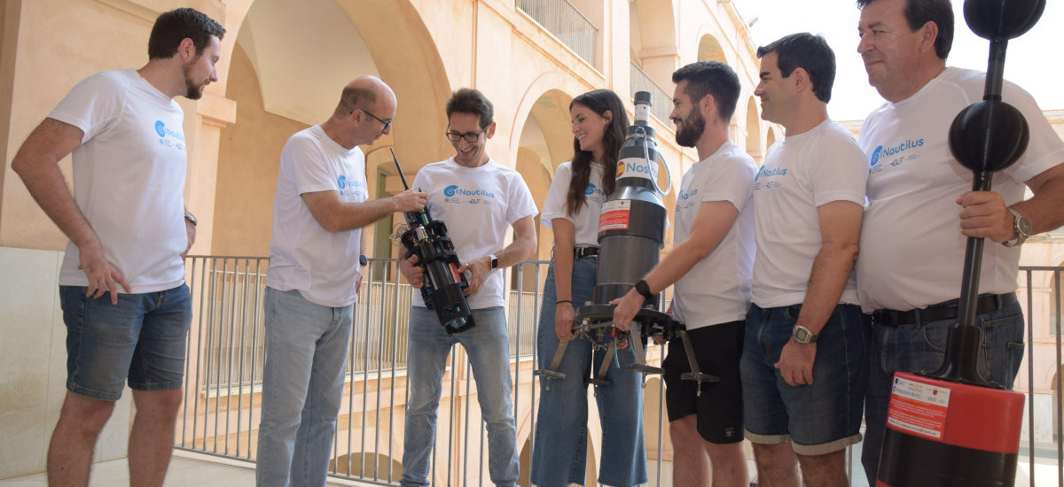 Imagen La UPCT desarrolla una tecnología de boyas submarinas para monitorizar las aguas del Mar Menor