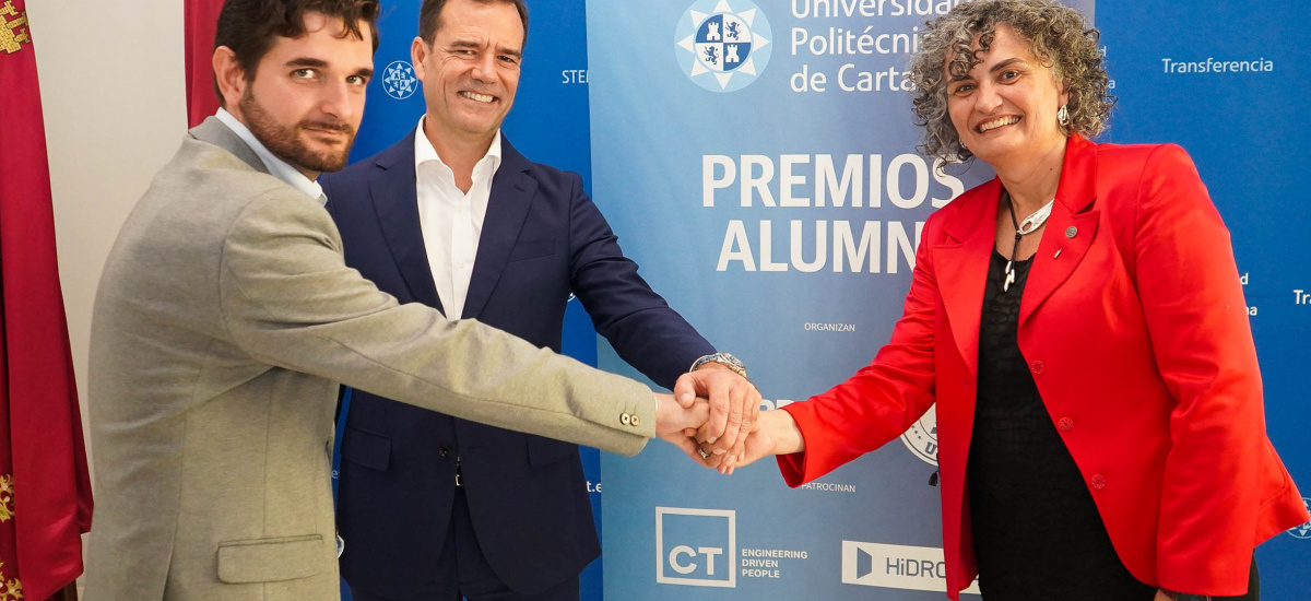 Imagen La asociación Alumni y &#39;La Verdad&#39; premian a exalumnos emprendedores y de trayectoria excelente