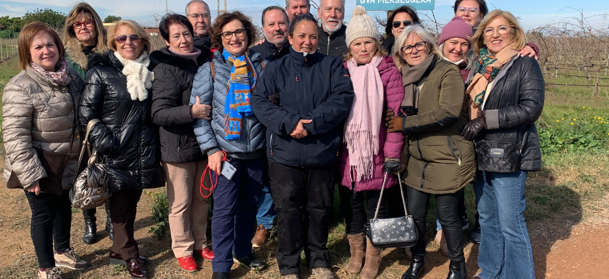 Estudiantes de la Universidad de Mayores visitan la Estación Agroalimentaria Experimental Tomás Ferro