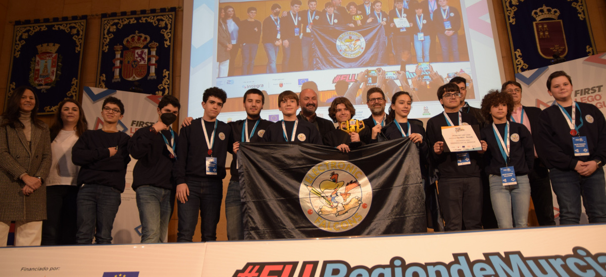 Electronic Falcons representará a la Región en la final nacional de la First Lego League, que acogerá la UPCT