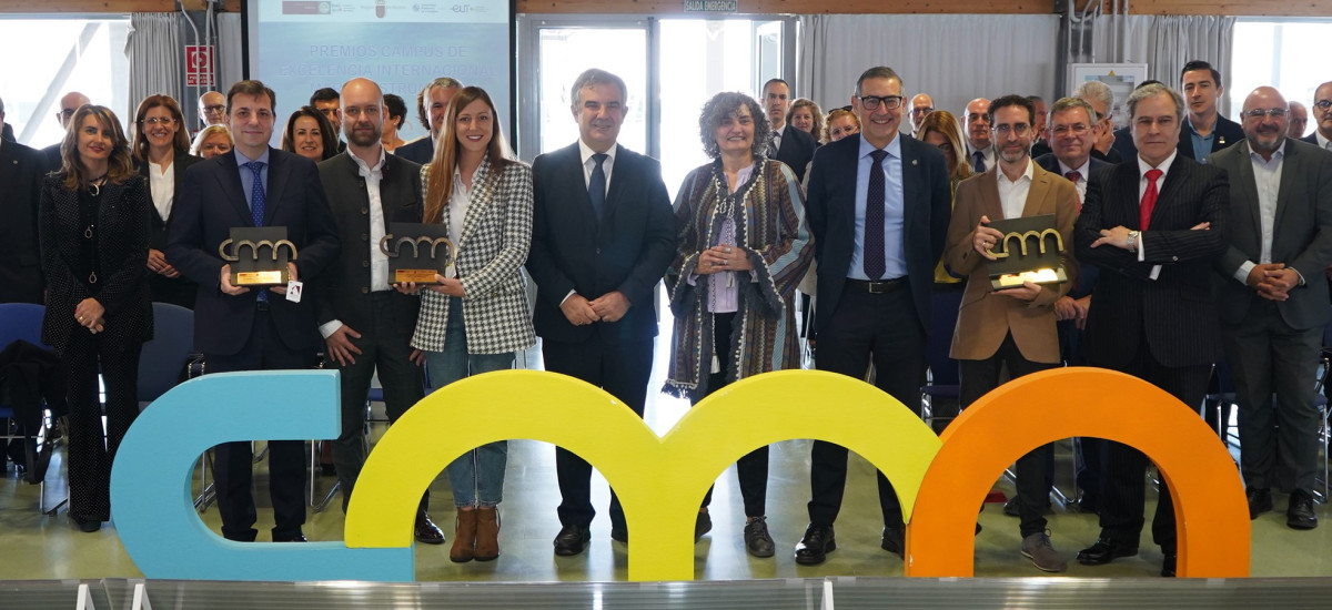 Imagen AED Vantage, Estrella Levante y Viva In Vitro reciben los Premios Campus Mare Nostrum