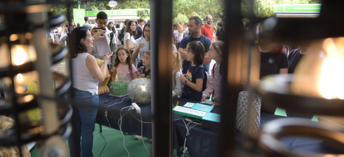 Imagen 800 preuniversitarios experimentan este viernes ciencia y tecnología en el Campus de la Ingeniería