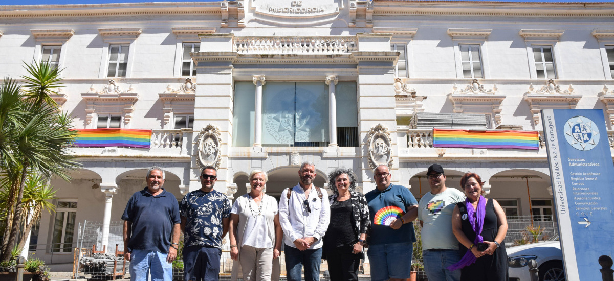 La UPCT luce la bandera de la diversidad