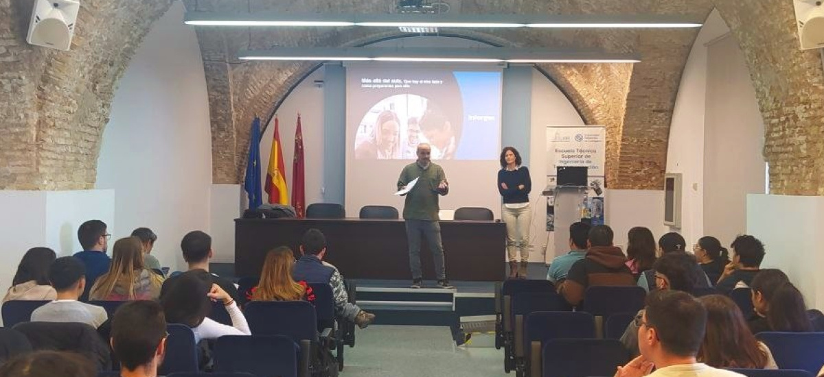 Inforges explica a los Teleco cuales son las profesiones del futuro en la era de los trabajadores del conocimiento