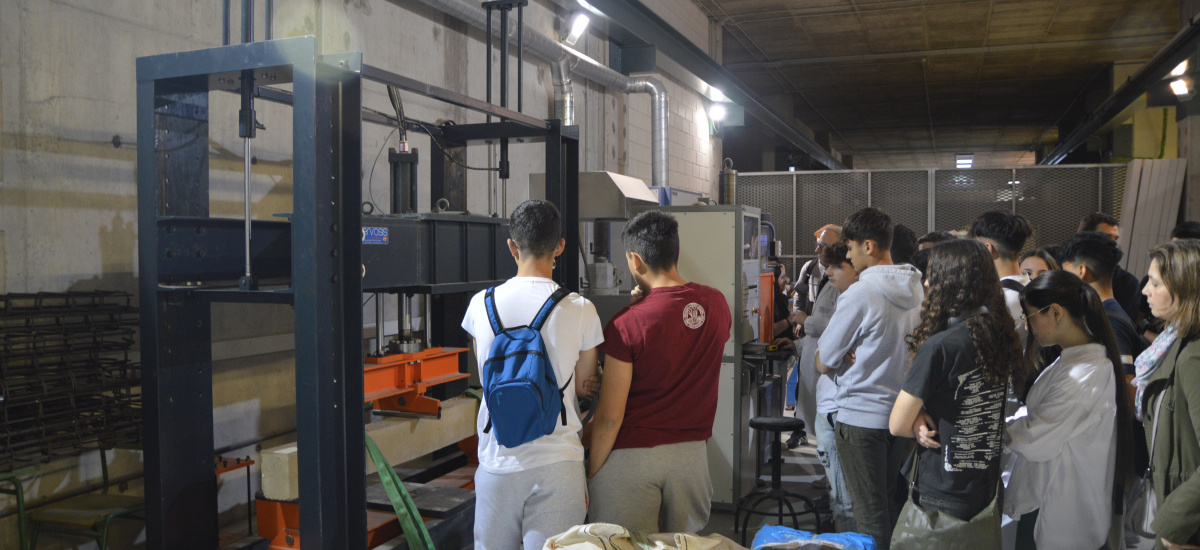 Rutas Politécnica: Estudiantes de Alguazas, Torre-Pacheco y La Unión recorren laboratorios y talleres de Arquitectura y Edificación