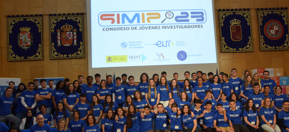Estudiantes preuniversitarios presentan en la UPCT sus proyectos de investigación durante el congreso SIMIP