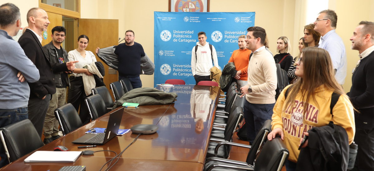 Imagen El Equipo de Gobierno recibe al Consejo de Estudiantes y a los delegados de centro