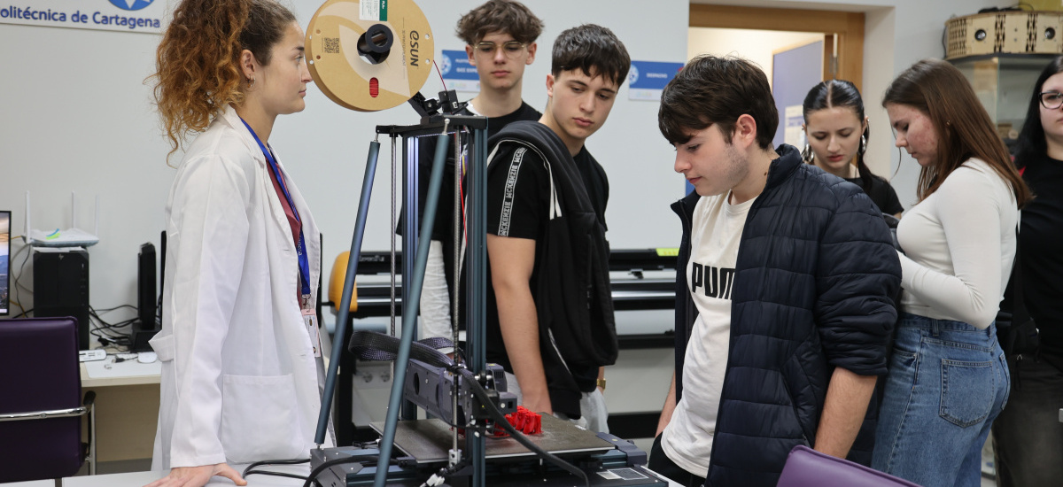 Imagen Estudiantes polacos conocen la tecnología de la UPCT