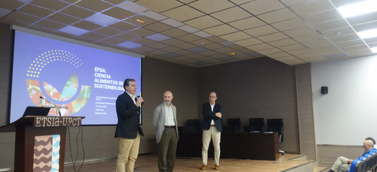 Distinguidas las tesis sobre fitomanejo de depósitos mineros, microencapsulación del vinagre y manejo agronómico del algarrobo