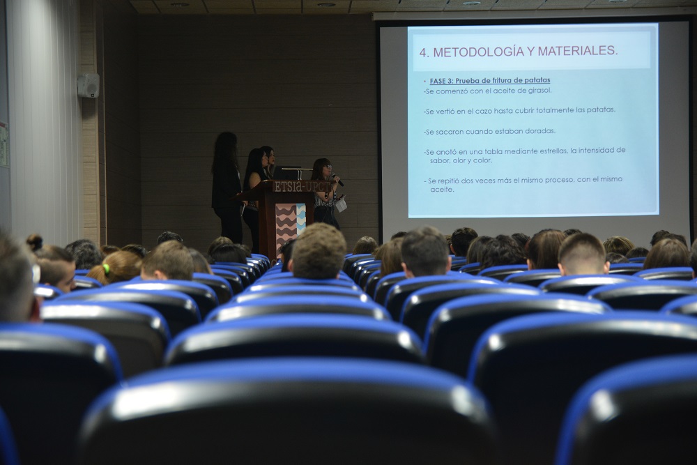 Más de ochenta estudiantes de bachillerato presentan en el congreso SIMIP19, en la UPCT, sus proyectos de investigación