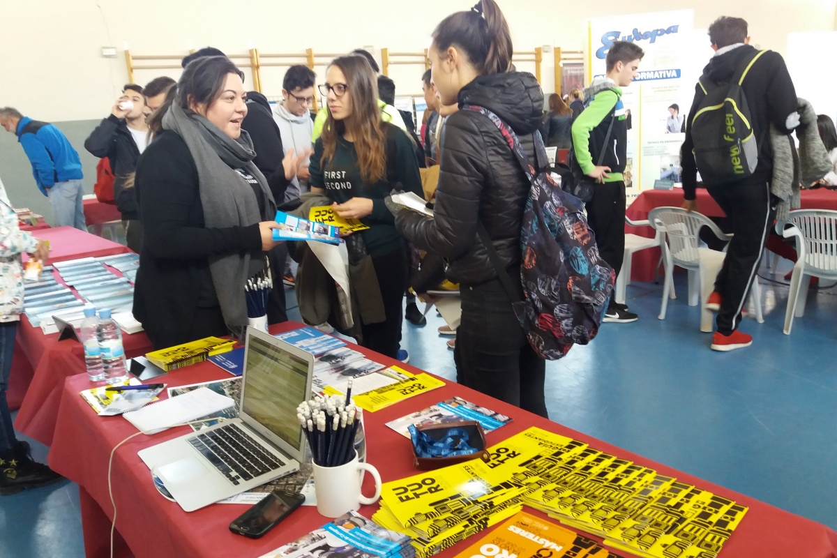  La UPCT presenta su oferta formativa en Pinoso