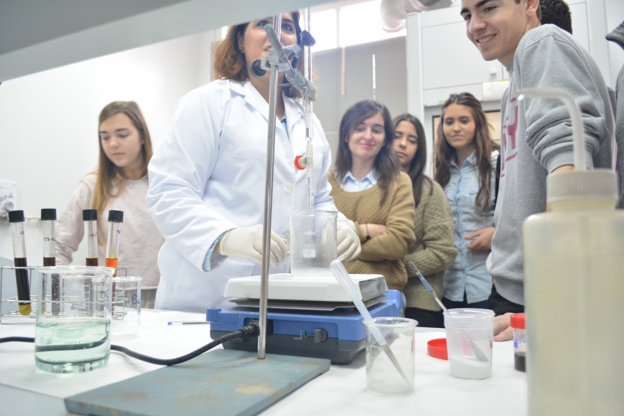 foto: 250 estudiantes de instituto participan en la V Ruta Biotecnológica
